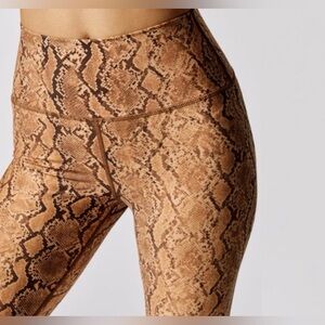 Carbon38 Snakeskin Print High Rise Pull On Leggings Tan Size Small Workout